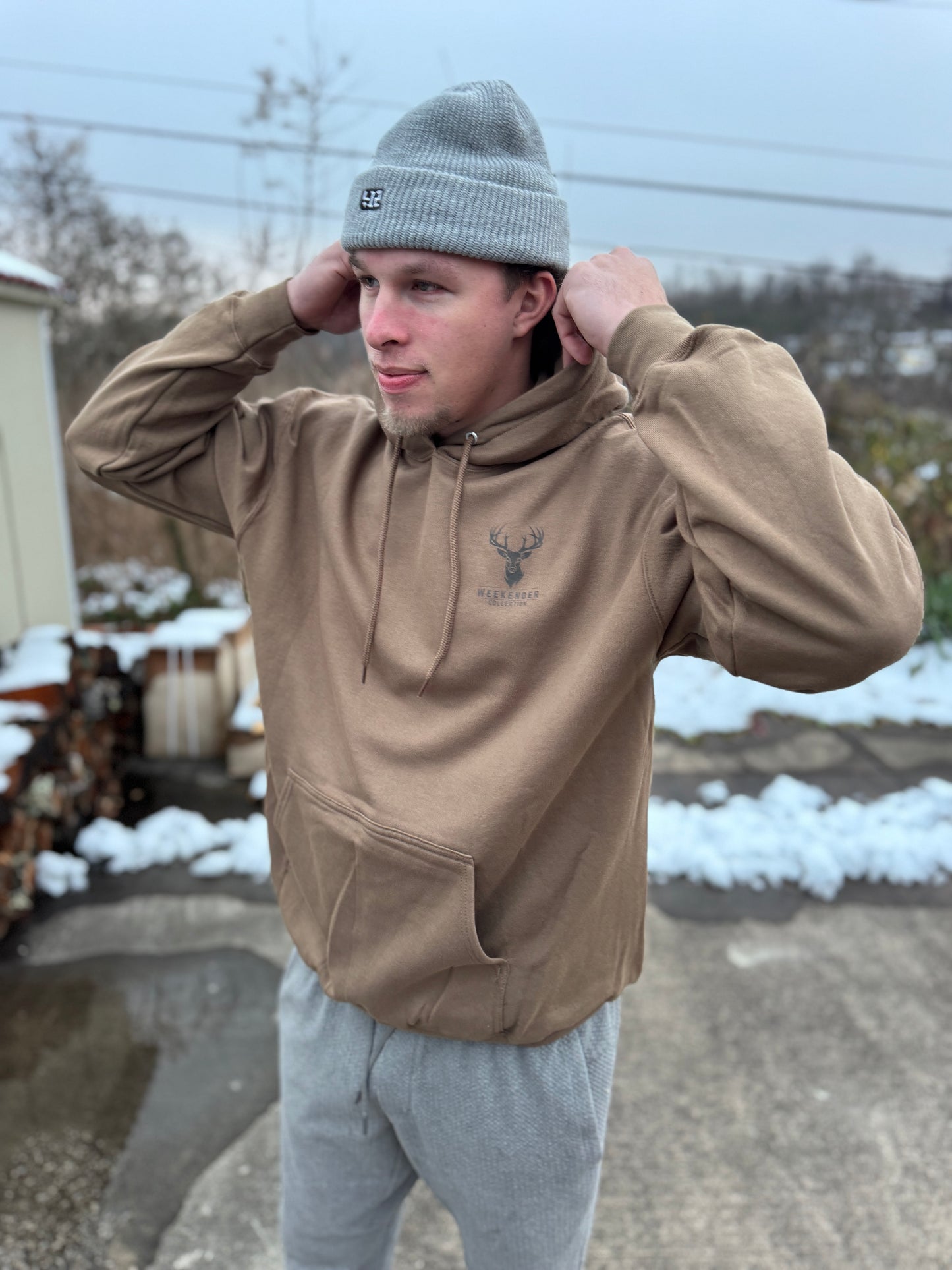 DEER Weekender Hoodie